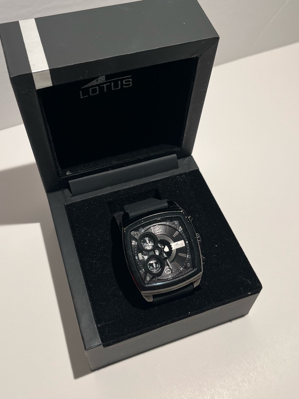 Lotus Brand Men's Black Watch